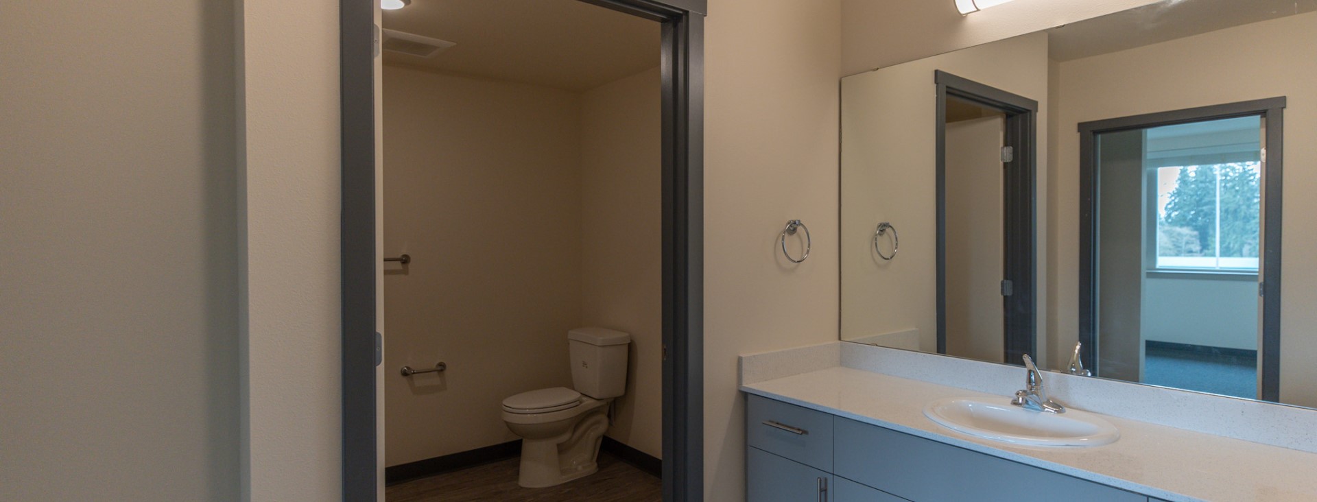 photo of bathroom area in triton court apartment